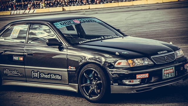 年又三度奪 年又三度奪